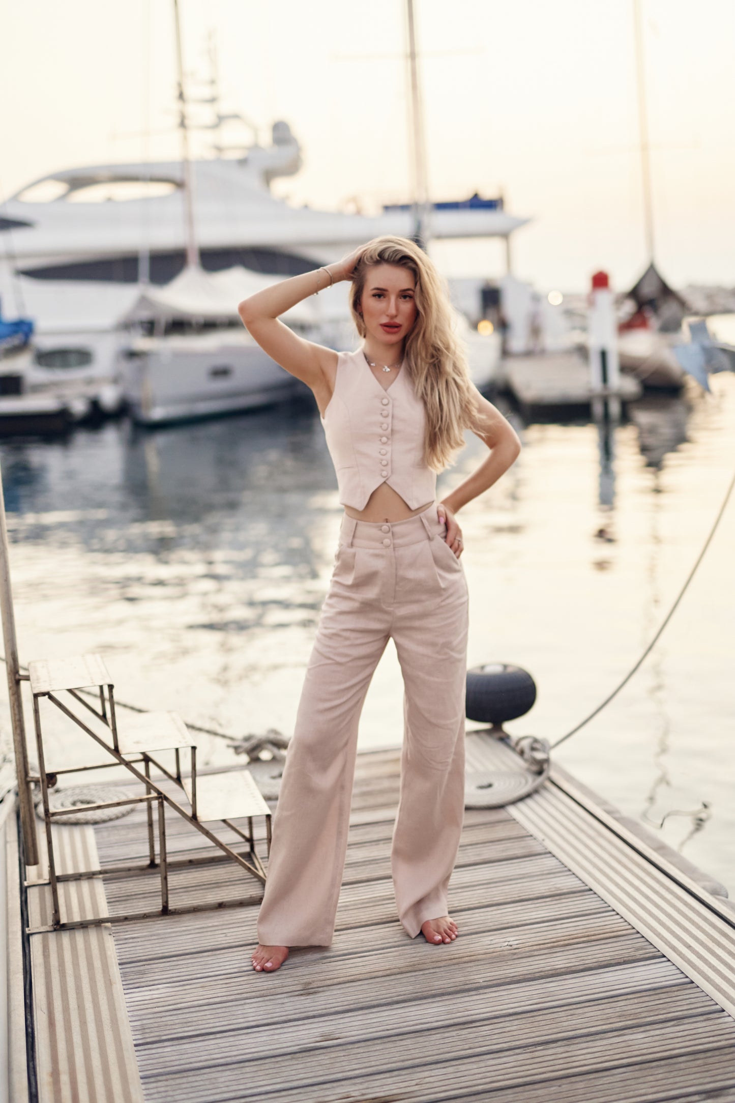 Linen High-Waisted Pants ZLATA
